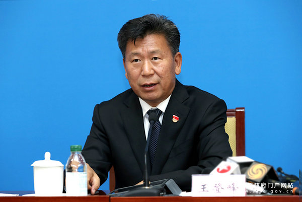 王登峰:体育中考要逐年增加分值尽快形成高考计分意见建议