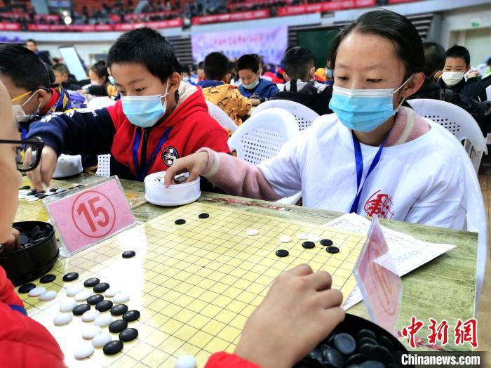 图为比赛现场。 张添福 摄 图为比赛现场。 张添福 摄