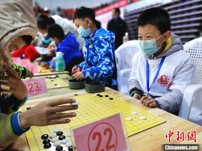 图为比赛现场。 张添福 摄 图为比赛现场。 张添福 摄