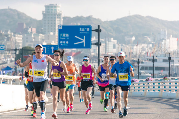 潮涌东海,自在舟马2020舟山群岛马拉松圆满落幕