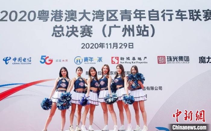 图为赛事中充满活力的女子啦啦队。赛事组委会供图 图为赛事中充满活力的女子啦啦队。赛事组委会供图