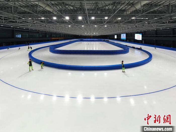 图为训练中心内部。　周炎 摄