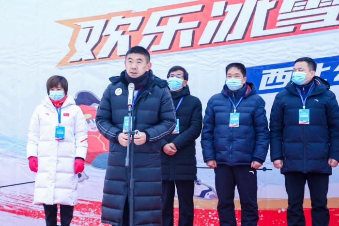 短道速滑世界冠军李佳军。活动组委会供图 短道速滑世界冠军李佳军。活动组委会供图