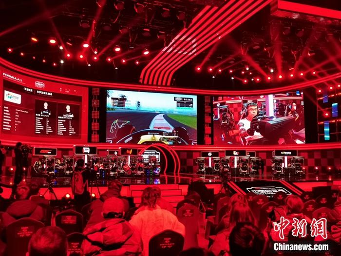 BT车队加冕中国首支F1电竞职业冠军车队。缪璐 摄