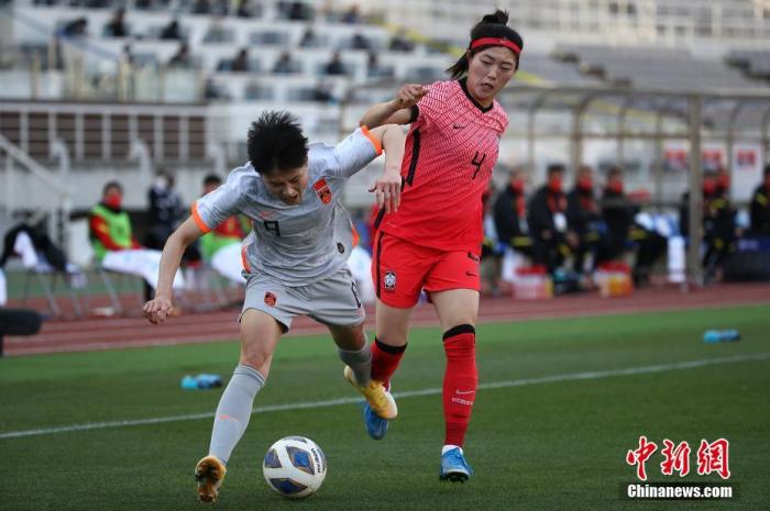 中国女足2:1客胜韩国女足。图片来源:视觉中国 中国女足2:1客胜韩国女足。图片来源:视觉中国