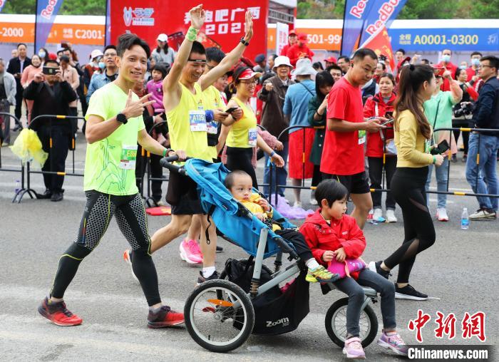 图为赛事现场。 中共贺州市委宣传部 摄 图为赛事现场。 中共贺州市委宣传部 摄