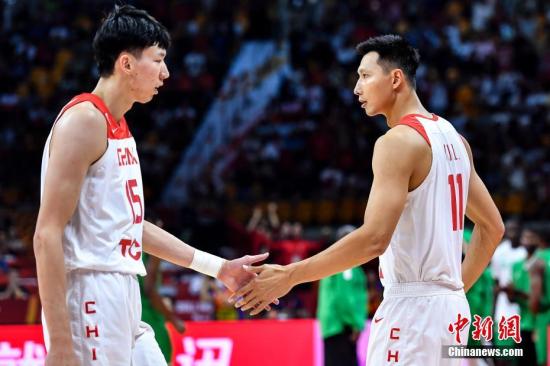 资料图：中国男篮在2019年世界杯比赛中。/p中新社记者 陈骥旻 摄