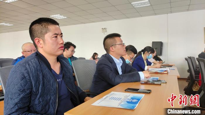 图为培训会现场。 贡桑拉姆 摄 图为培训会现场。 贡桑拉姆 摄