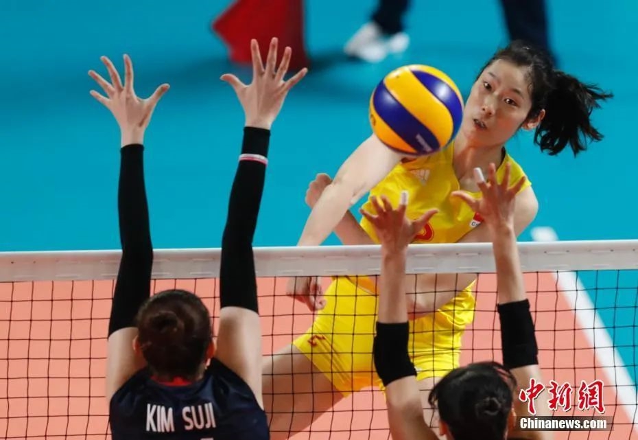 资料图为2016年8月23日,雅加达亚运会女排小组赛,中国队朱婷在比赛中。中新社记者 杜洋 摄 资料图为2016年8月23日,雅加达亚运会女排小组赛,中国队朱婷在比赛中。/p中新社记者 杜洋 摄