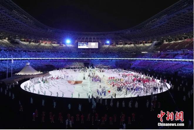 各体育代表团入场。中新社记者 韩海丹 摄 各体育代表团入场。/p中新社记者 韩海丹 摄