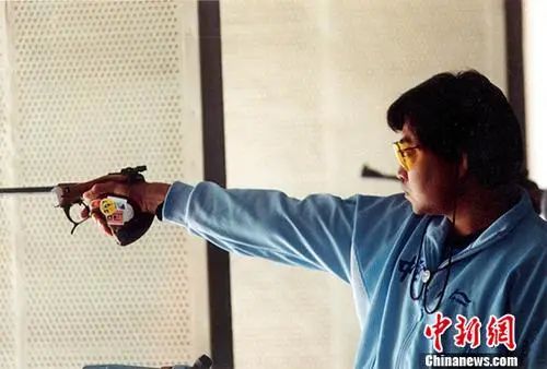 中国射击队已获1金2铜!选手们打中靶心有多难?