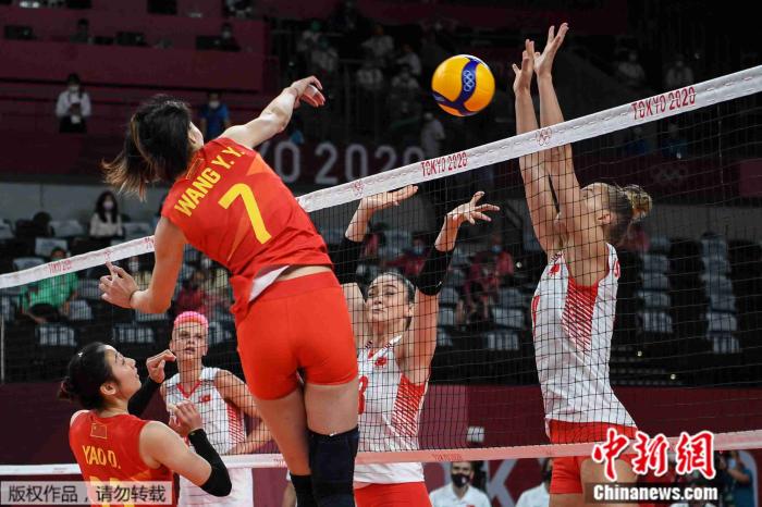 中国女排不敌土耳其无缘开门红,姑娘们别低头!