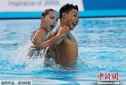 北京时间7月23日,2017年世界游泳锦标赛结束了花样游泳男女混合双人自由自选决赛,中国选手盛姝雯/石浩屿以77.2333分获得第八名。 北京时间7月23日,2017年世界游泳锦标赛结束了花样游泳男女混合双人自由自选决赛,中国选手盛姝雯/石浩屿以77.2333分获得第八名。
