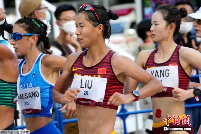 当地时间8月6日，东京奥运会女子20公里竞走比赛中，里约奥运会冠军、中国名将刘虹以1小时29分57秒获得铜牌。四次征战奥运会，收获1金1银1铜，是刘虹竞走生涯的勋章，致敬老将。