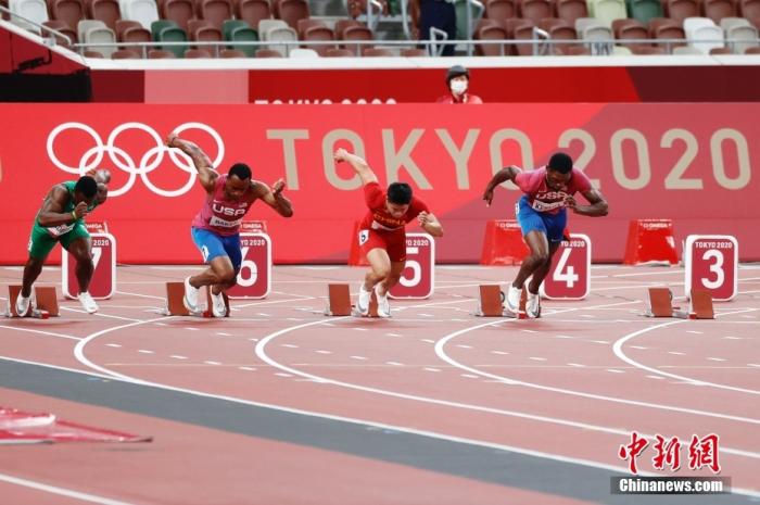 北京时间8月1日晚,在东京奥运会男子百米决赛中,中国选手苏炳添以9.98秒的成绩获得第六名,作为首位闯进奥运男子百米决赛的中国人,他再次创造了历史。中新社记者 韩海丹 摄 北京时间8月1日晚,在东京奥运会男子百米决赛中,中国选手苏炳添以9.98秒的成绩获得第六名,作为首位闯进奥运男子百米决赛的中国人,他再次创造了历史。/p中新社记者 韩海丹 摄