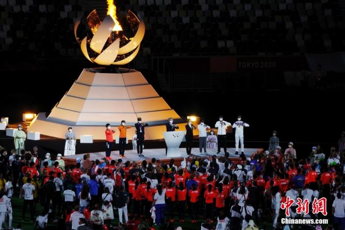 8月8日,第32届夏季奥林匹克运动会闭幕式在日本东京举行。图为闭幕式现场。中新社记者 韩海丹 摄 8月8日,第32届夏季奥林匹克运动会闭幕式在日本东京举行。图为闭幕式现场。/p中新社记者 韩海丹 摄