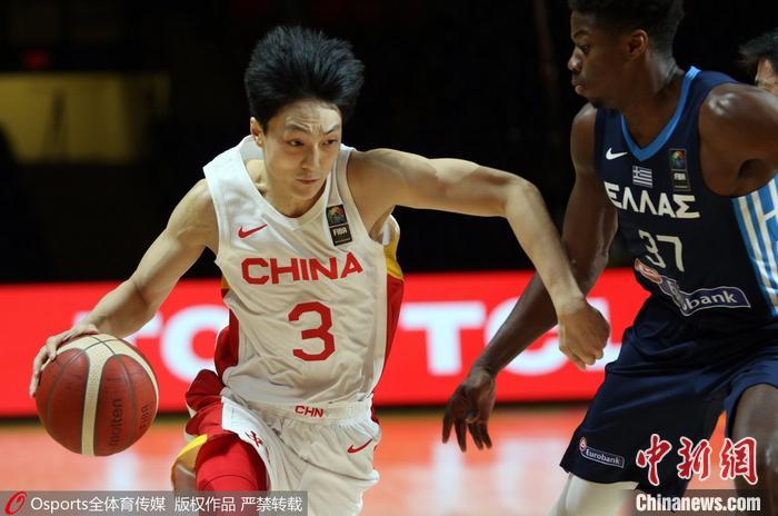 中国男篮不敌希腊队 图片来源：Osports全体育图片社